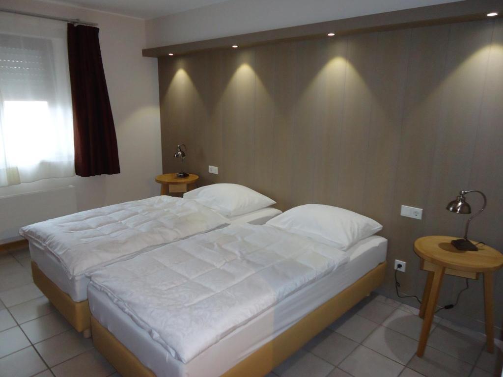 Hotel De La Frontiere Frisange Habitación foto